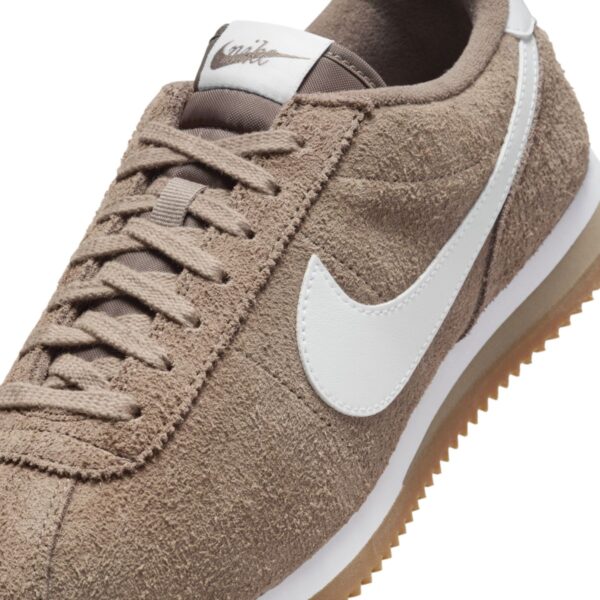 Nike Cortez Vintage Medium Curry - Image 3