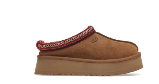 ugg-tazz-slipper-chestnut-womens-platform: Widok boczny na platformę i podeszwę UGG Tazz