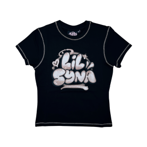 Lil Syna Womens T-shirt — widok z przodu z napisem