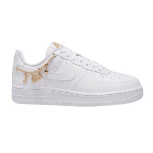 Profil boczny butów Nike AF1 Lucky Charms White